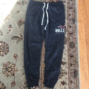 Holister sweats